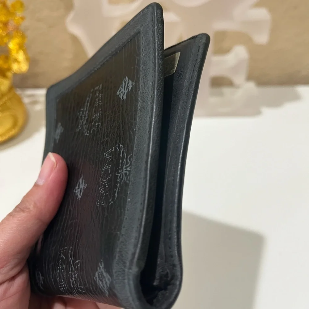 MCM BLACK VISETOS MEN’S WALLET - Picture 3 of 14